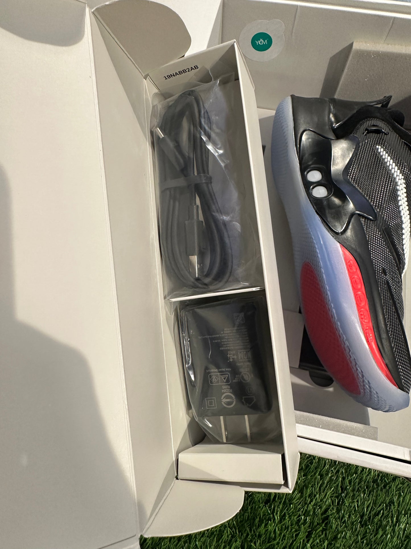 Nike Adapt BB 2.0 Black (US Charger) 12M/13.5W