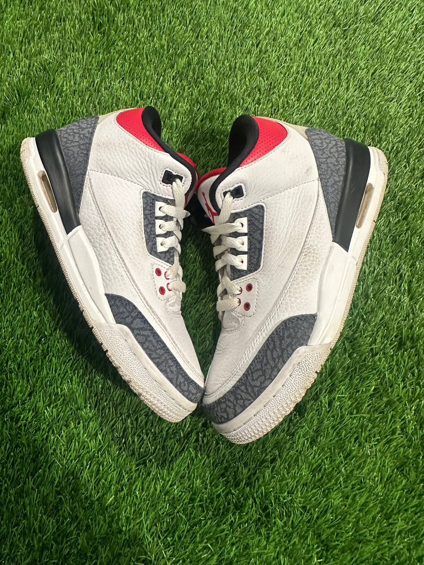 Jordan 3 Retro SE Fire Red Denim (GS) 7Y/8.5W