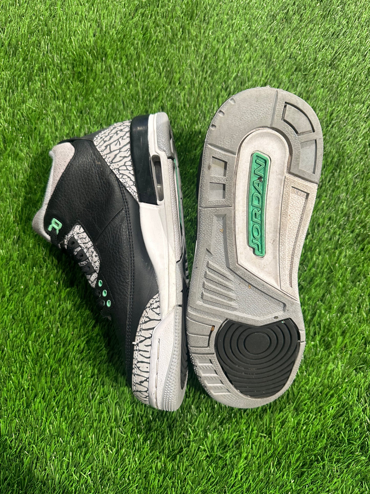 Jordan 3 Retro Green Glow (GS)