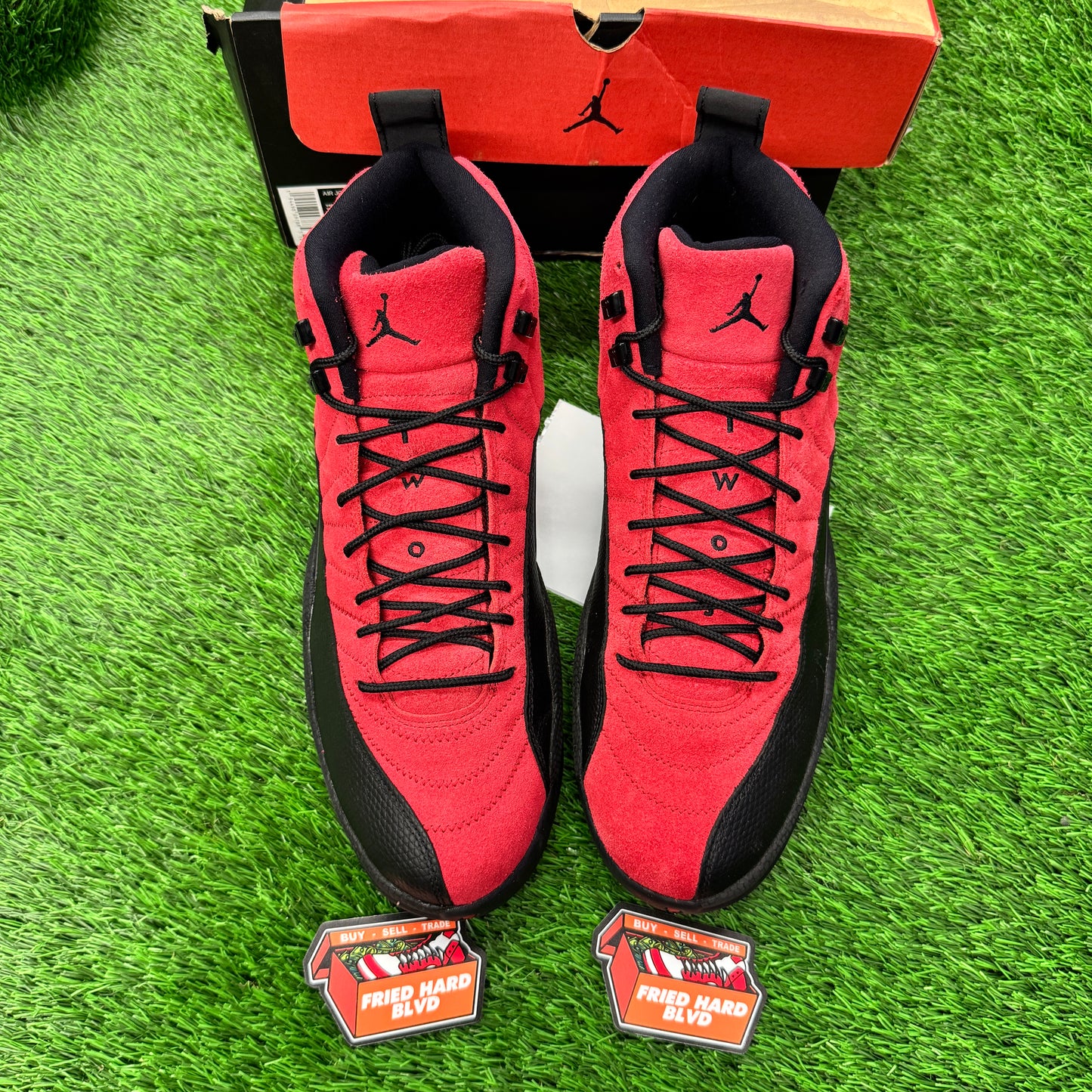 Jordan 12 Retro Reverse Flu Game SIZE 13M/14.5W