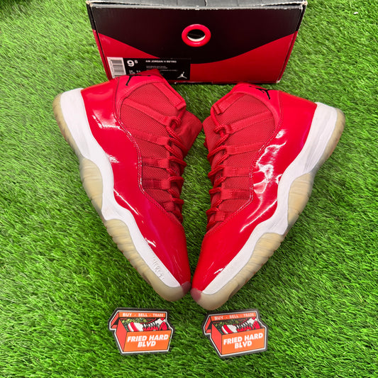 Jordan 11 Retro Win Like 96 SIZE 9.5M/11W