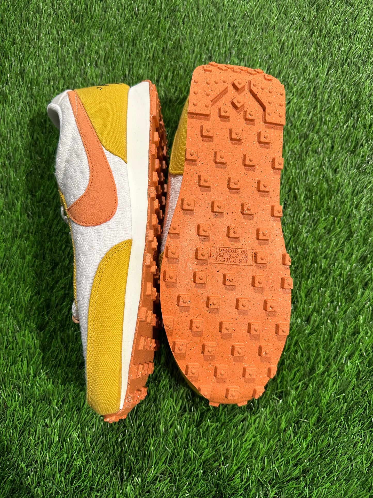 Nike DBreak SE Sun Club Hot Curry (Women's)