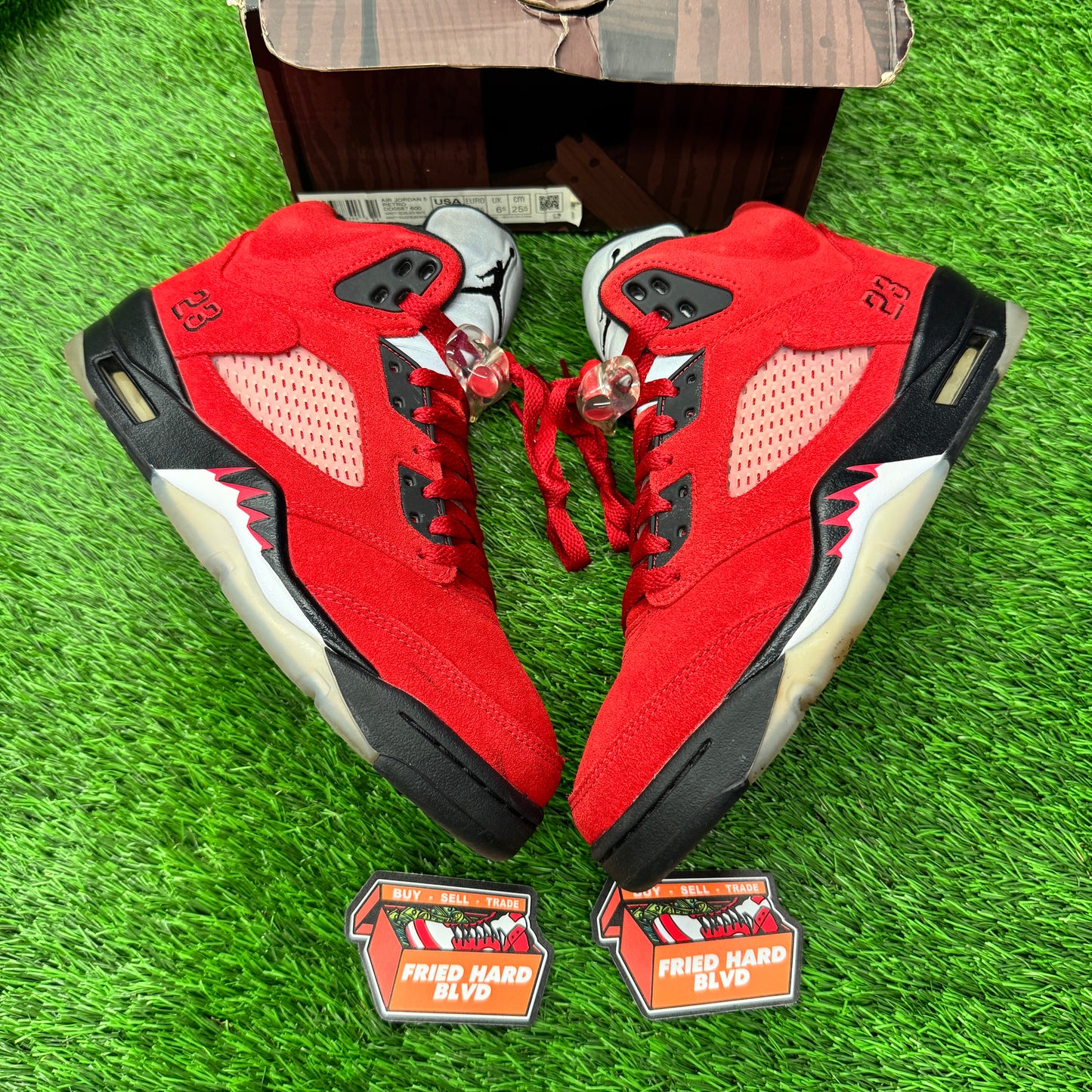 Jordan 5 Retro Raging Bull Red (2021) SIZE 7.5M/9W