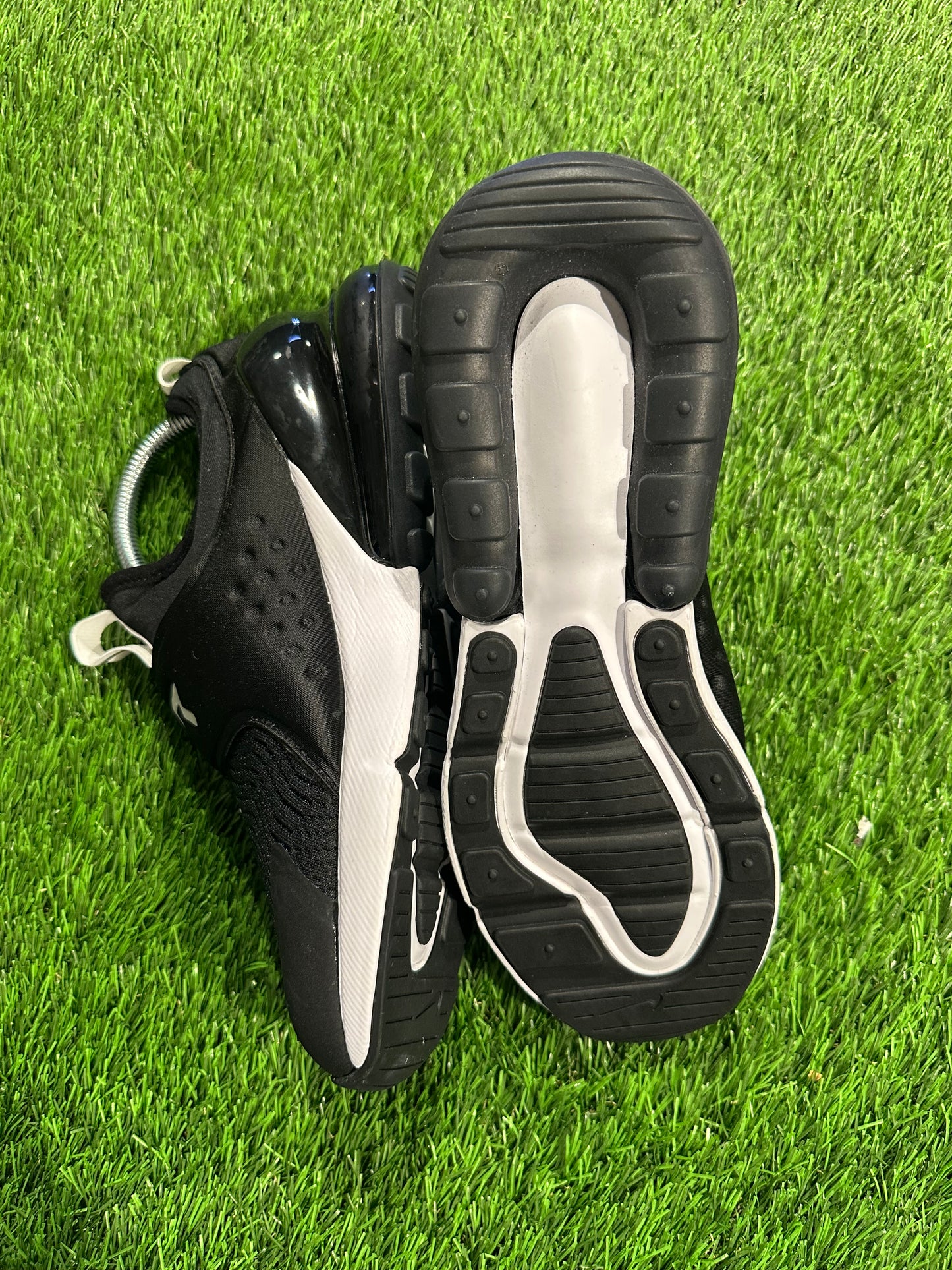 Nike Air Max 270 Extreme Black (GS) 6Y/7.5W