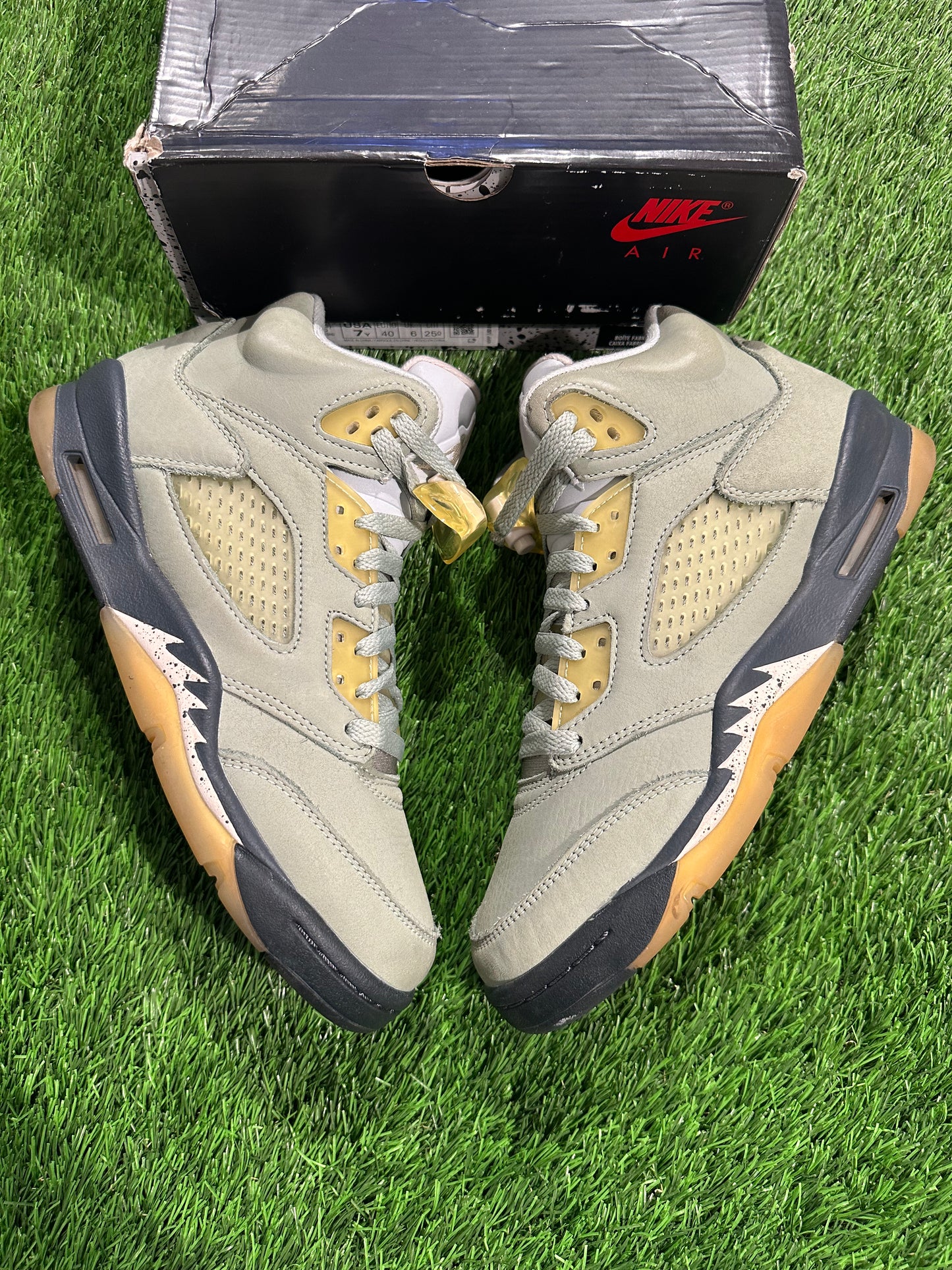 Jordan 5 Retro Jade Horizon (GS) 7Y/8.5W