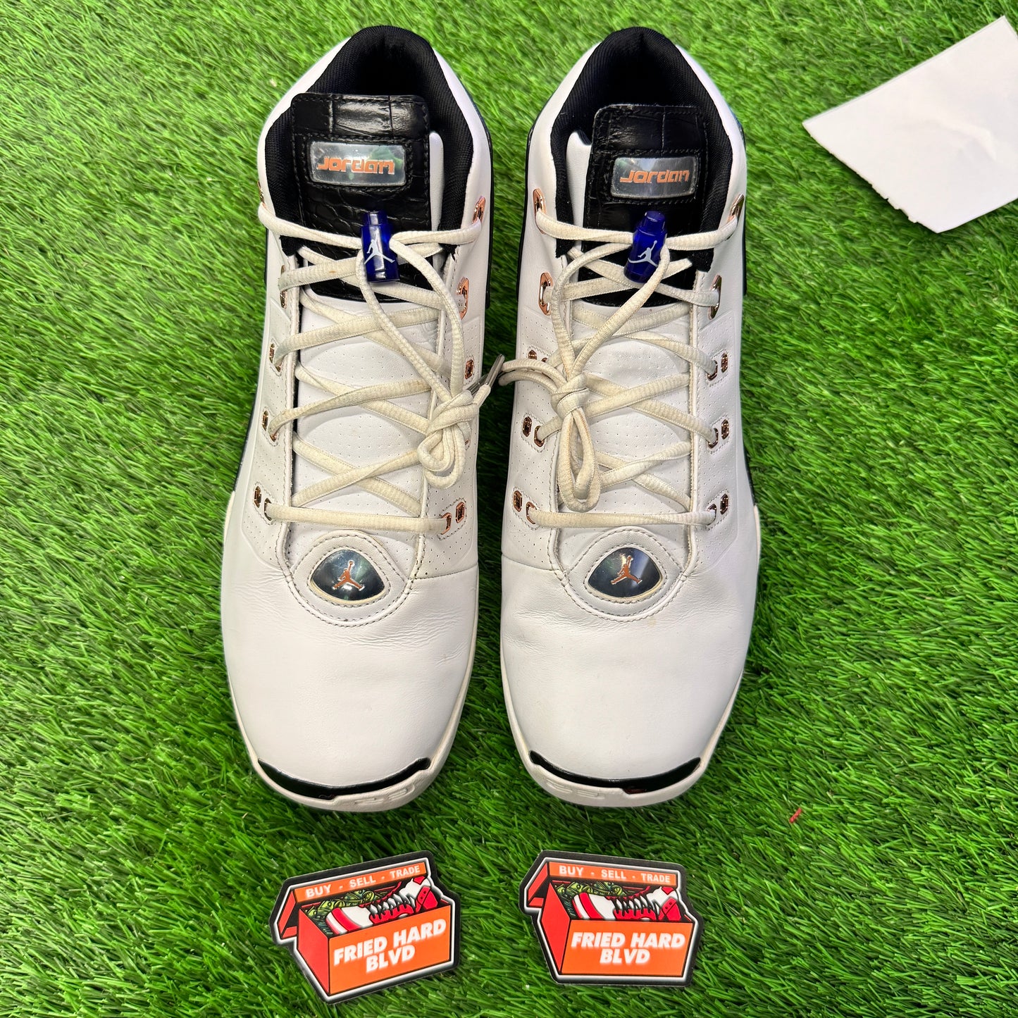 Jordan 17 Retro Copper (2016) SIZE 13M/14.5W