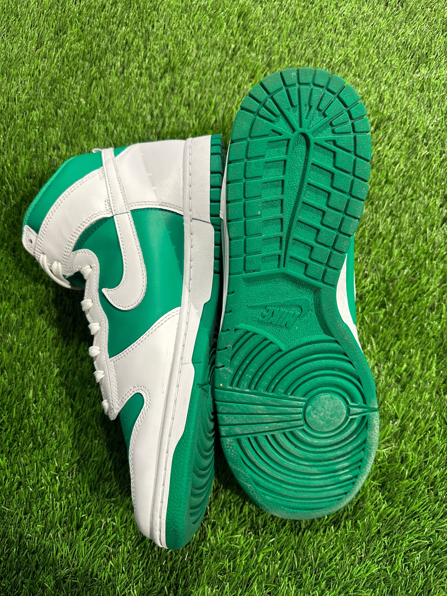 Nike Dunk High Stadium Green White