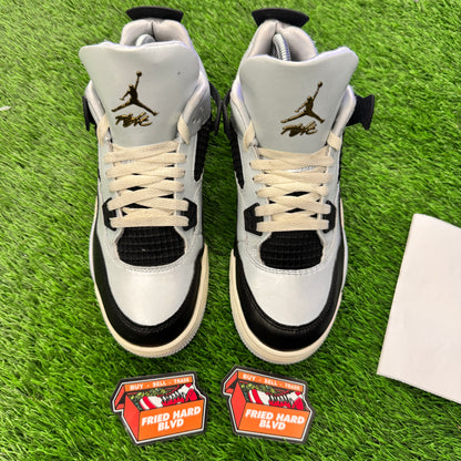 Jordan 4 Retro Platinum Gold (GS) SIZE 7Y/8.5W