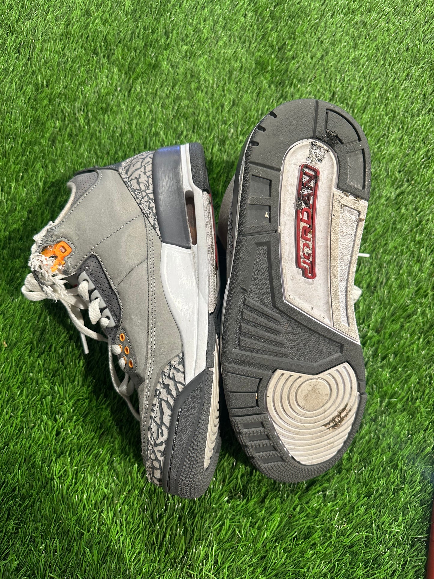 Jordan 3 Cool Grey