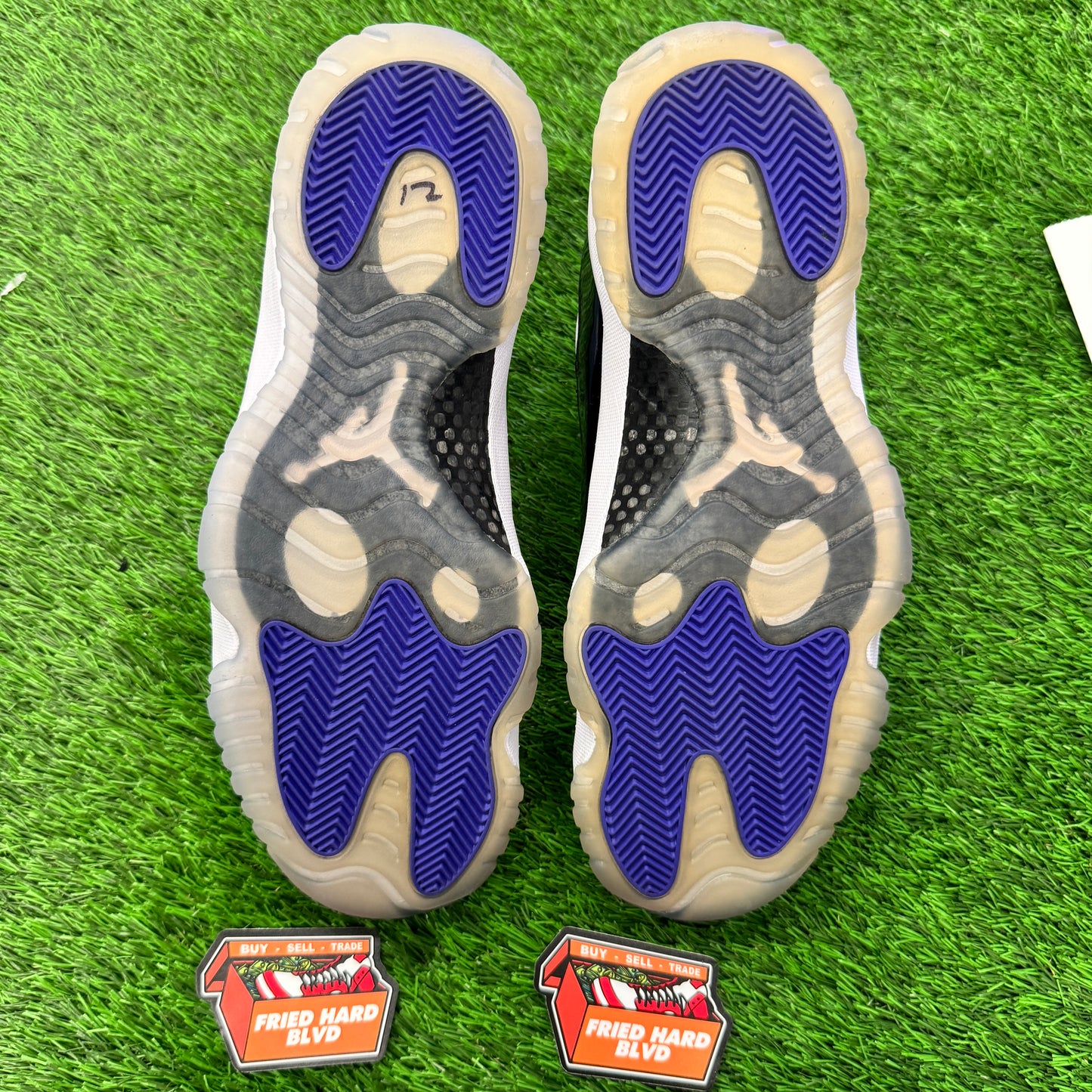 Jordan 11 Retro Concord (2018) SIZE 12M/13.5W