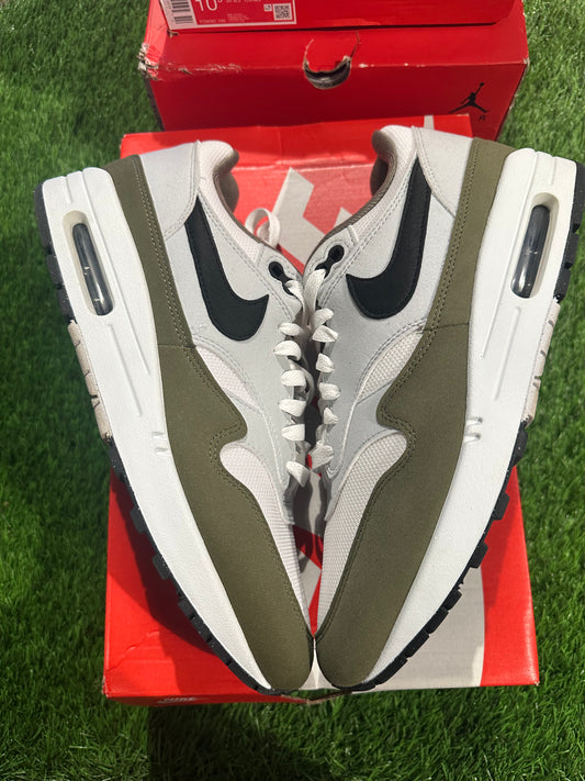Nike Air Max 1 White Black Medium Olive
