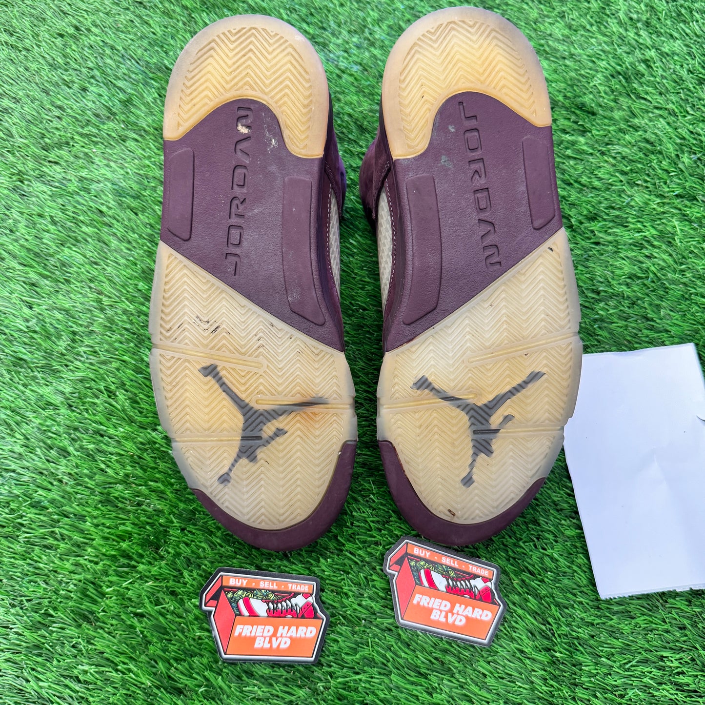 Jordan 5 Retro Burgundy (2023) SIZE 9.5M/11W