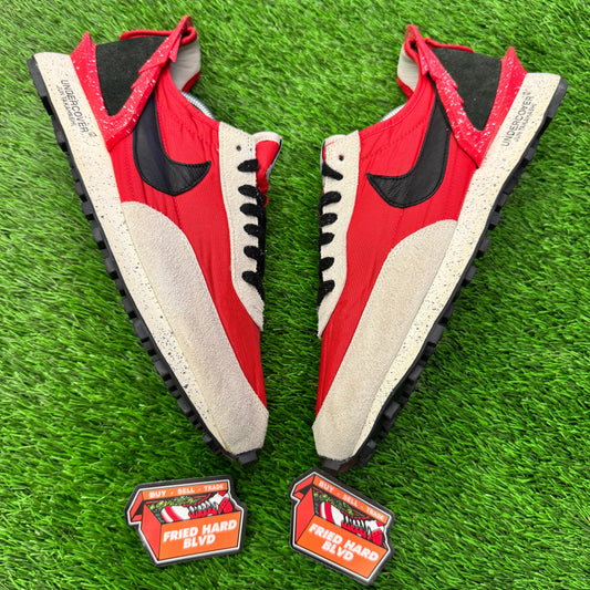 Undercover Daybreak University Red SIZE 13.5M/15W
