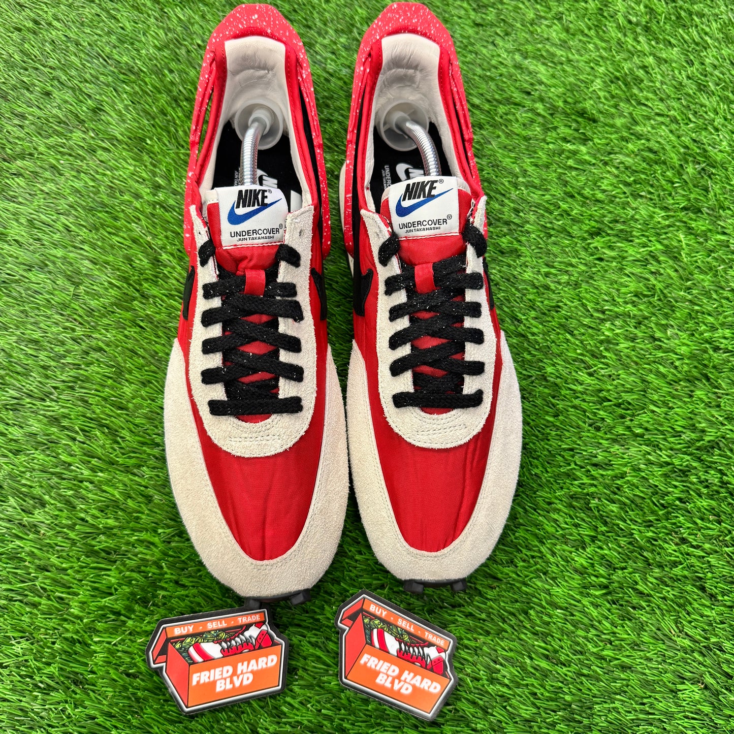 Undercover Daybreak University Red SIZE 13.5M/15W