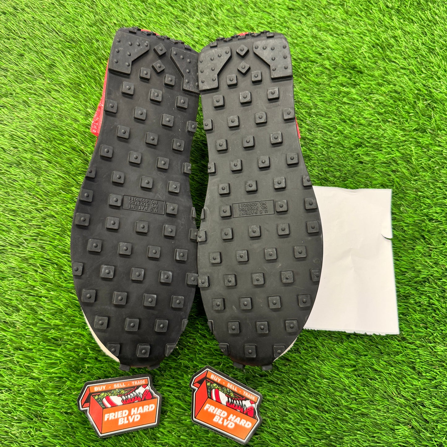 Undercover Daybreak University Red SIZE 13.5M/15W