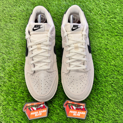 Dunk Low SE White Black Team Red (Women's) SIZE 10M/11.5W