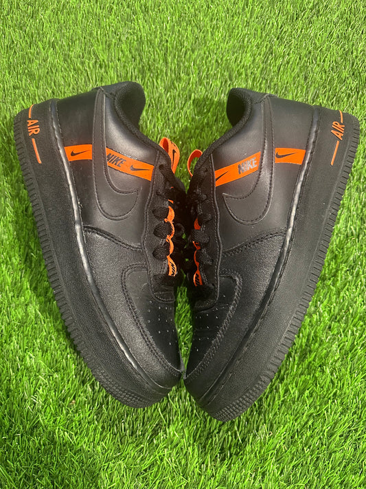 Air Force 1 Low LV8 KSA Worldwide Pack Black Total Orange (GS) 6.5Y/8W