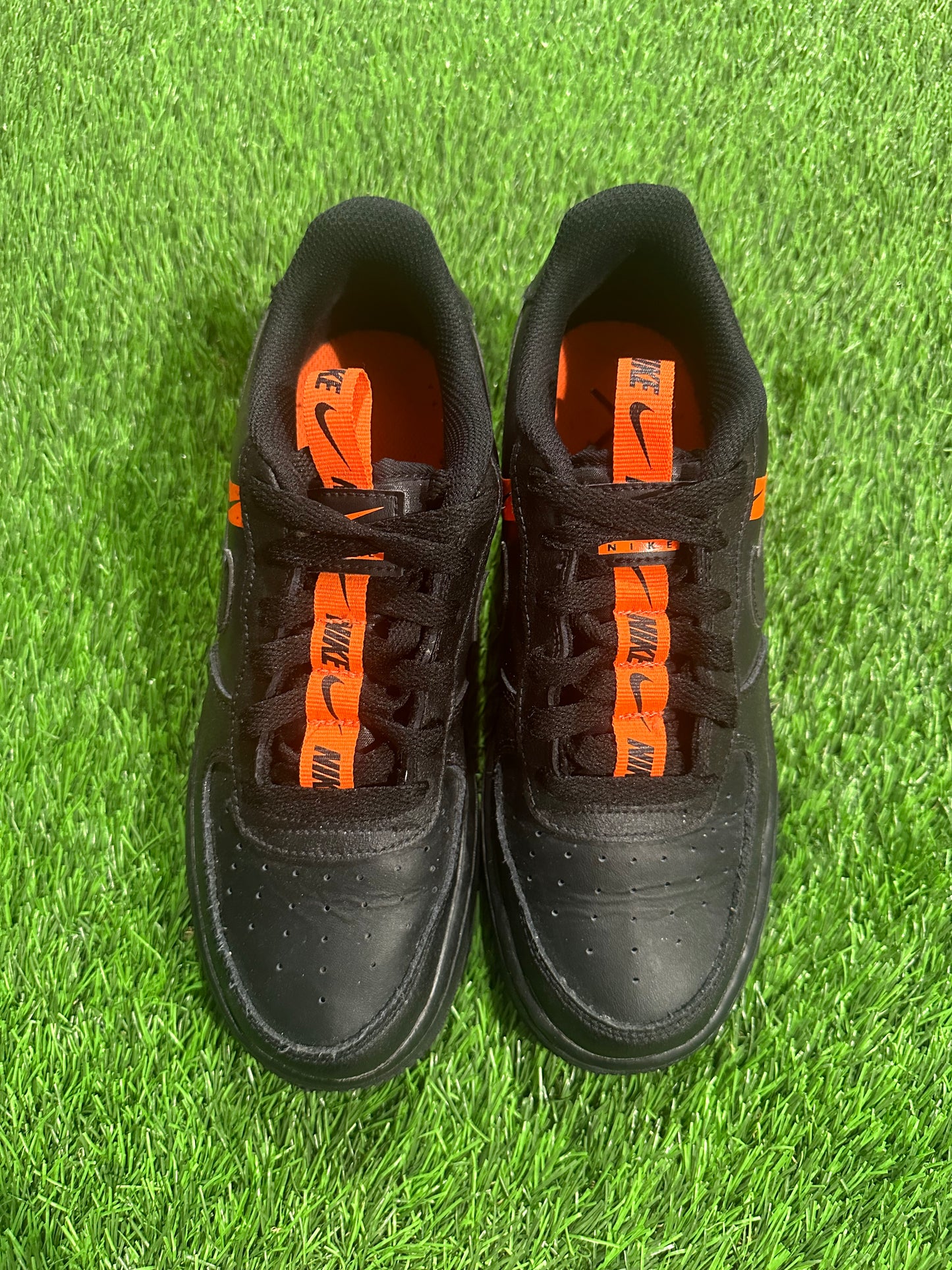 Air Force 1 Low LV8 KSA Worldwide Pack Black Total Orange (GS) 6.5Y/8W