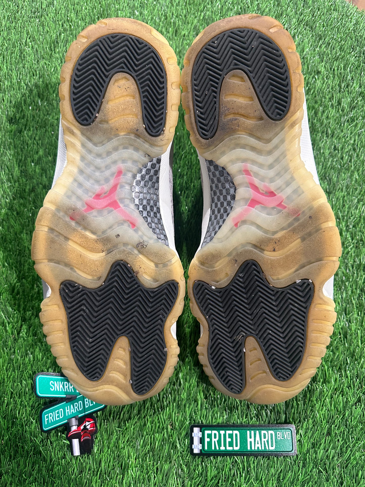 Jordan 11 Retro Low Snake Light Bone