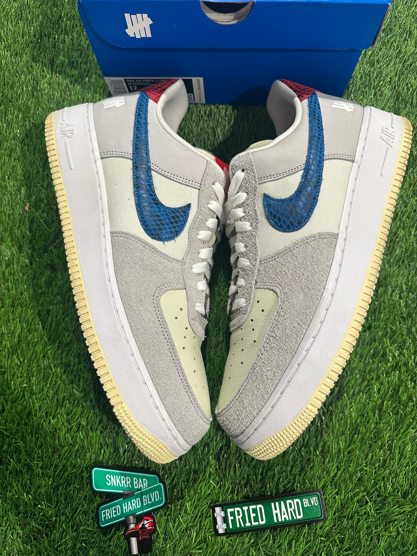 Air Force 1 Low SP Undefeated 5 On It Dunk vs. AF1 12M/13.5W