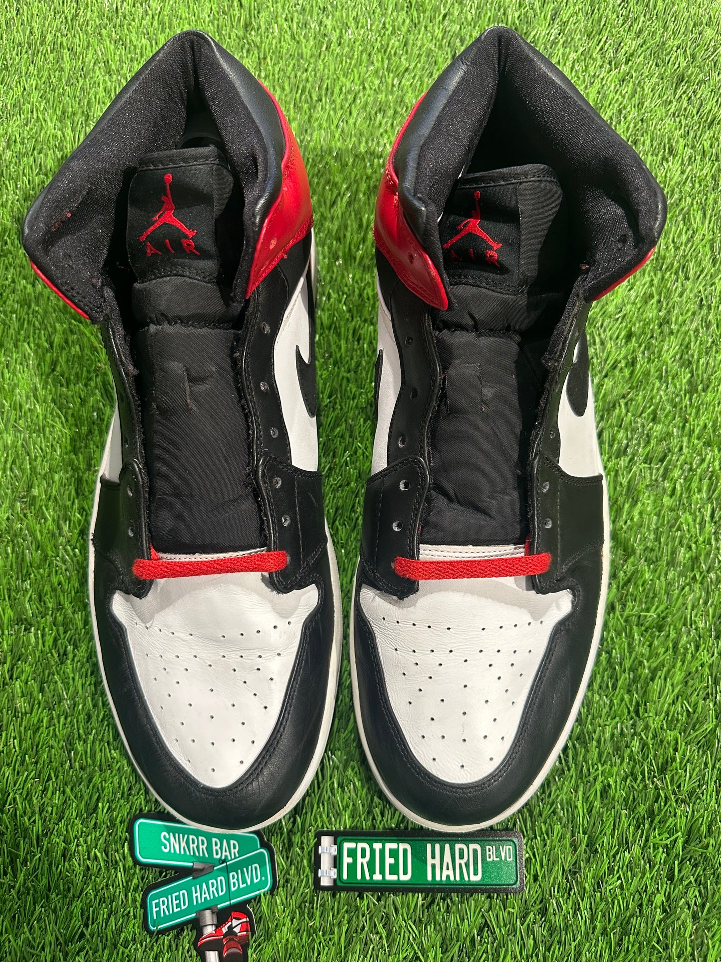Jordan 1 Mid Bred (2013)