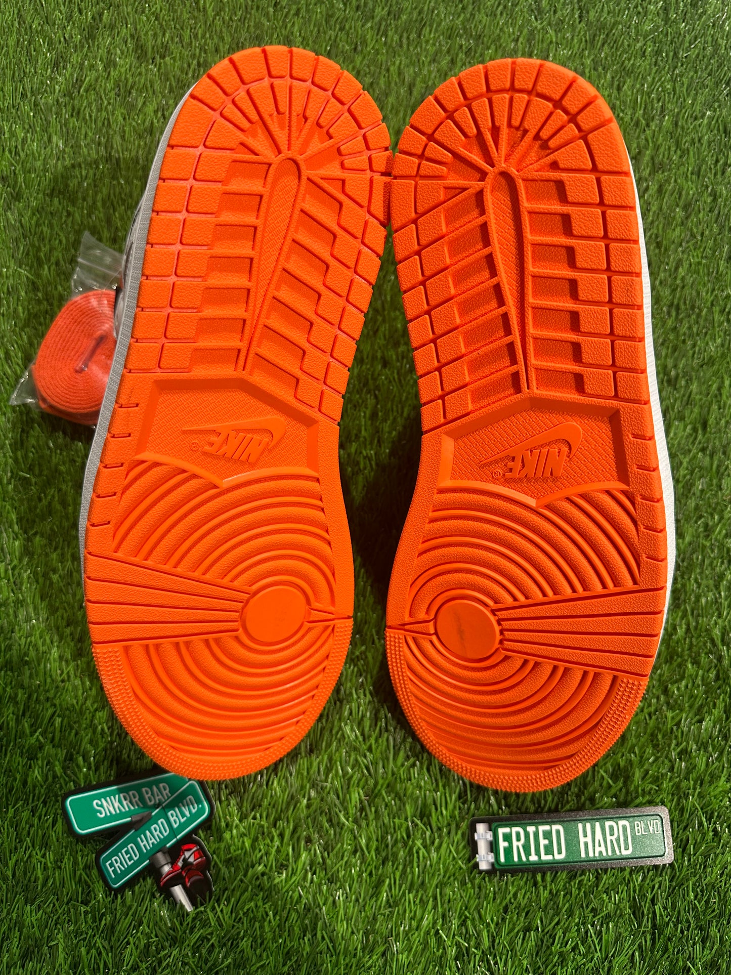 Jordan 1 Retro High Electro Orange