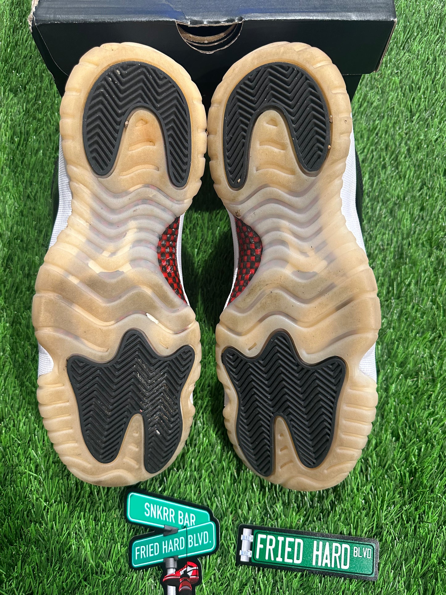 Jordan 11 Retro Low 72-10 (GS) 6.5Y/8W