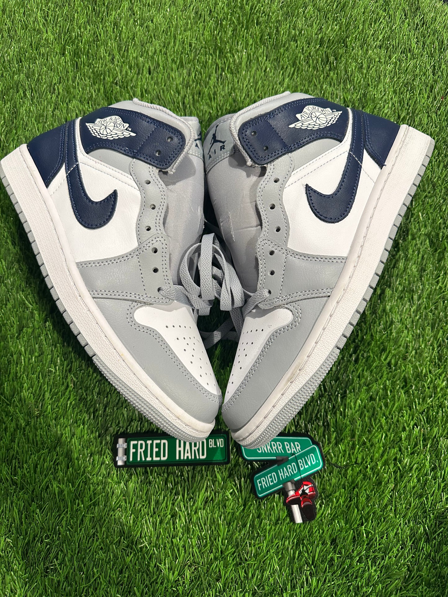 Jordan 1 Mid Wolf Grey Midnight Navy 9M/10.5W
