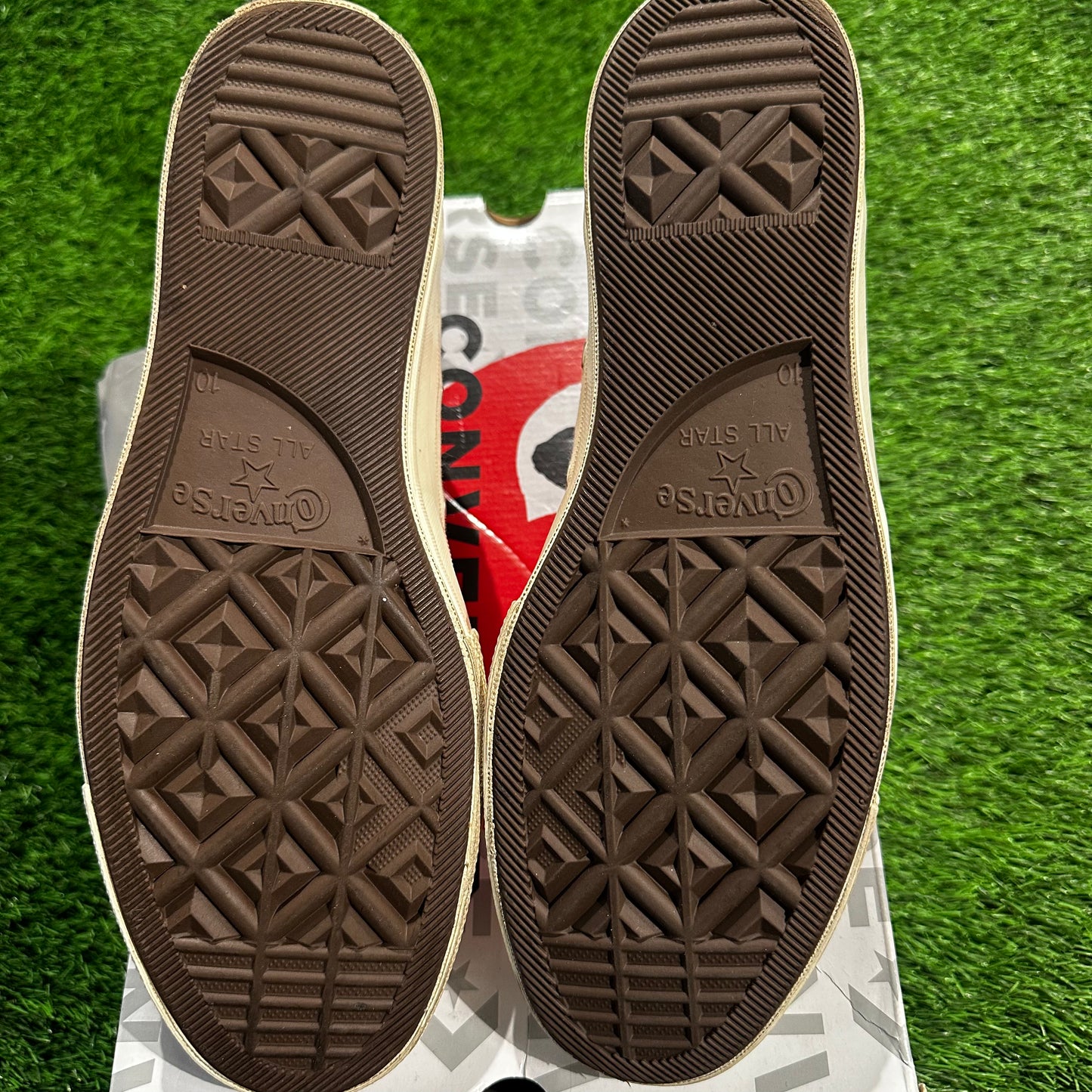 Comme Des Garçons x Chuck 70 Hi 'Play'