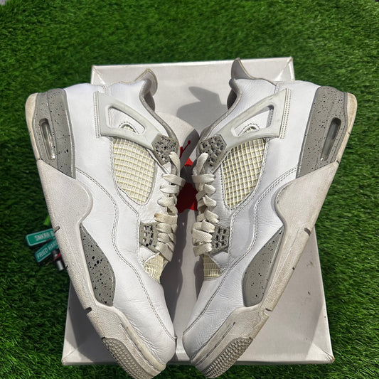 Air Jordan 4 Retro 'White Oreo'