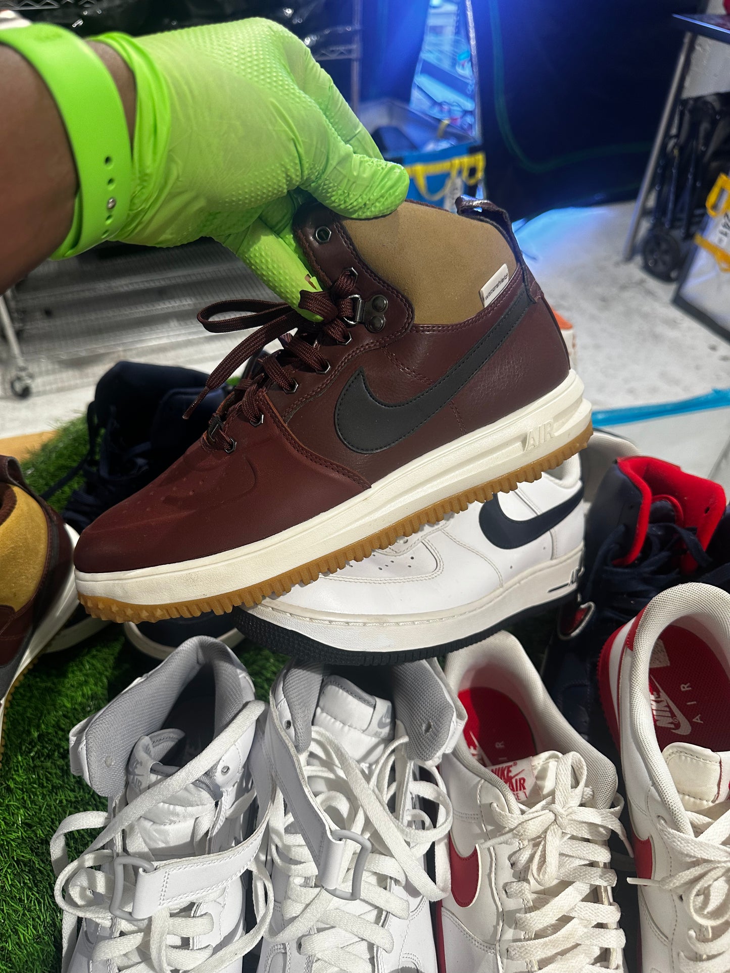 8 PAIR AF1 STORY SALE (10.5-11)