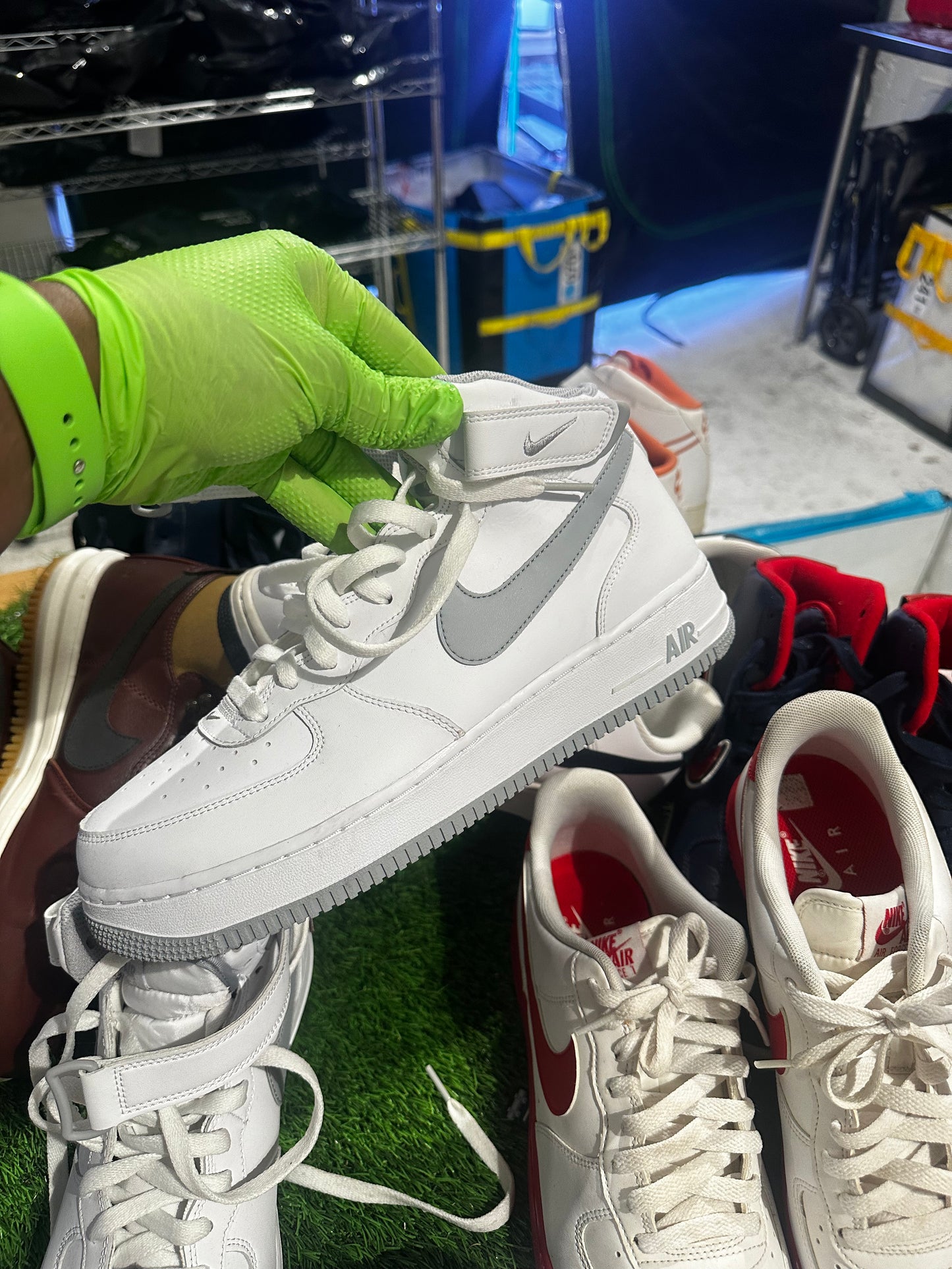 8 PAIR AF1 STORY SALE (10.5-11)