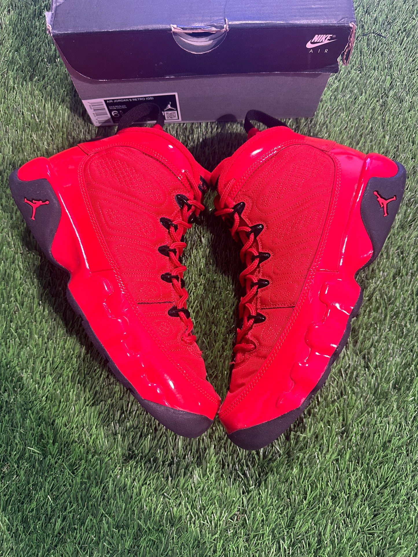 Jordan 9 Retro Chile Red (GS) 6.5Y/8W