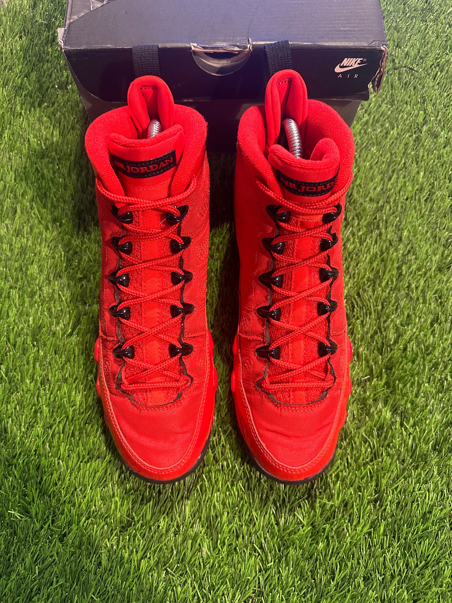 Jordan 9 Retro Chile Red (GS) 6.5Y/8W