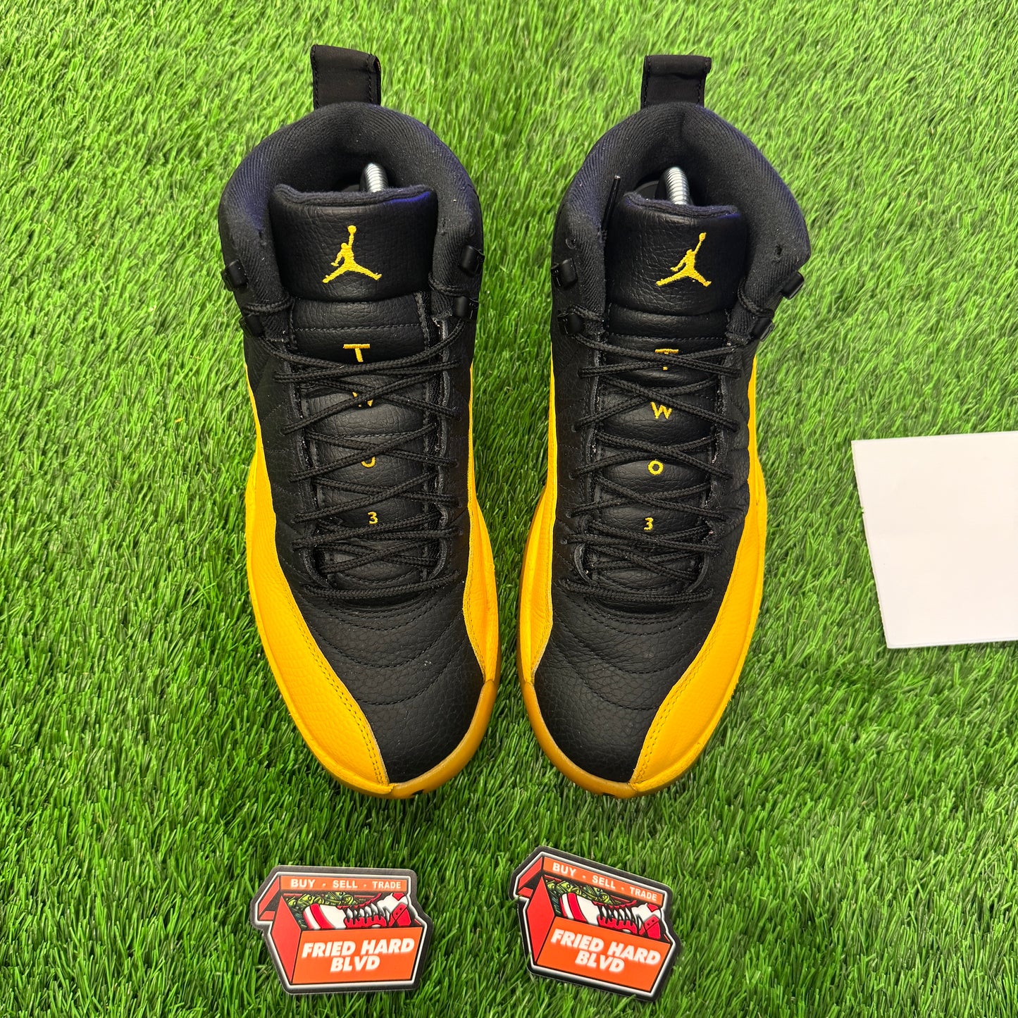Jordan 12 Retro Black University Gold SIZE 8.5M/10W