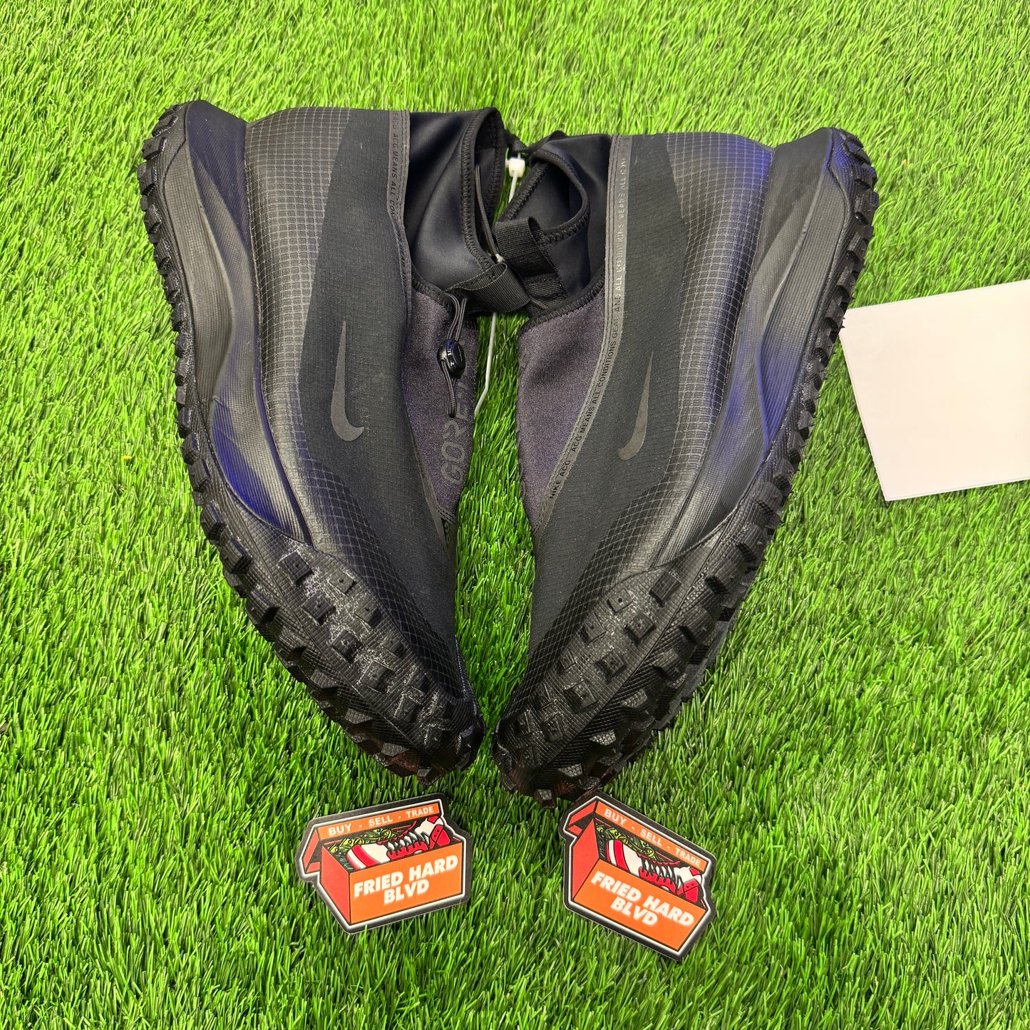ACG Mountain Fly Gore-tex Dark Grey SIZE 14M/15.5W