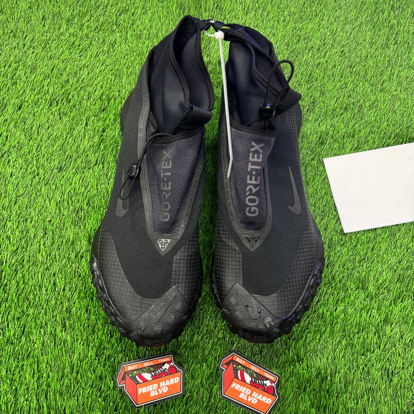 ACG Mountain Fly Gore-tex Dark Grey SIZE 14M/15.5W