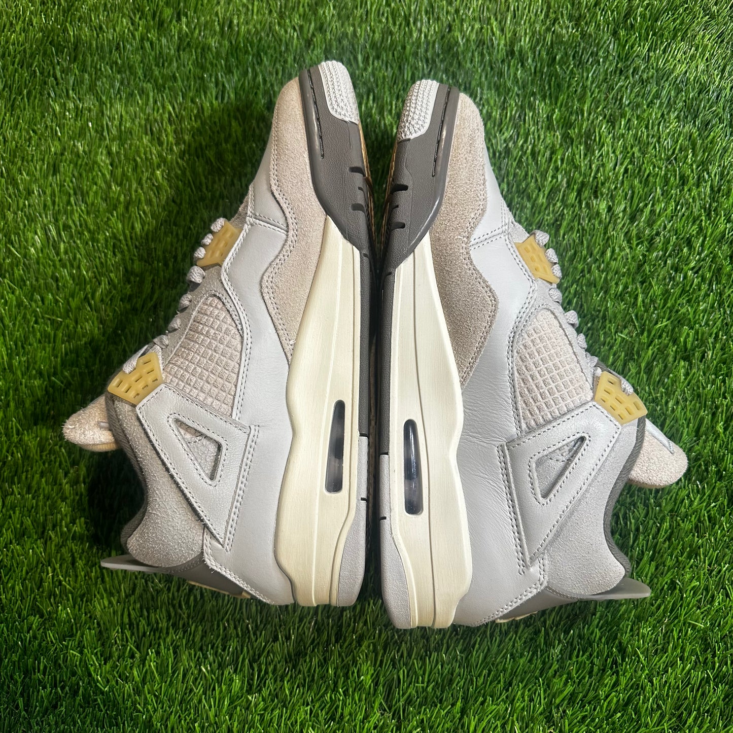 Air Jordan 4 Retro SE Craft 'Photon Dust'