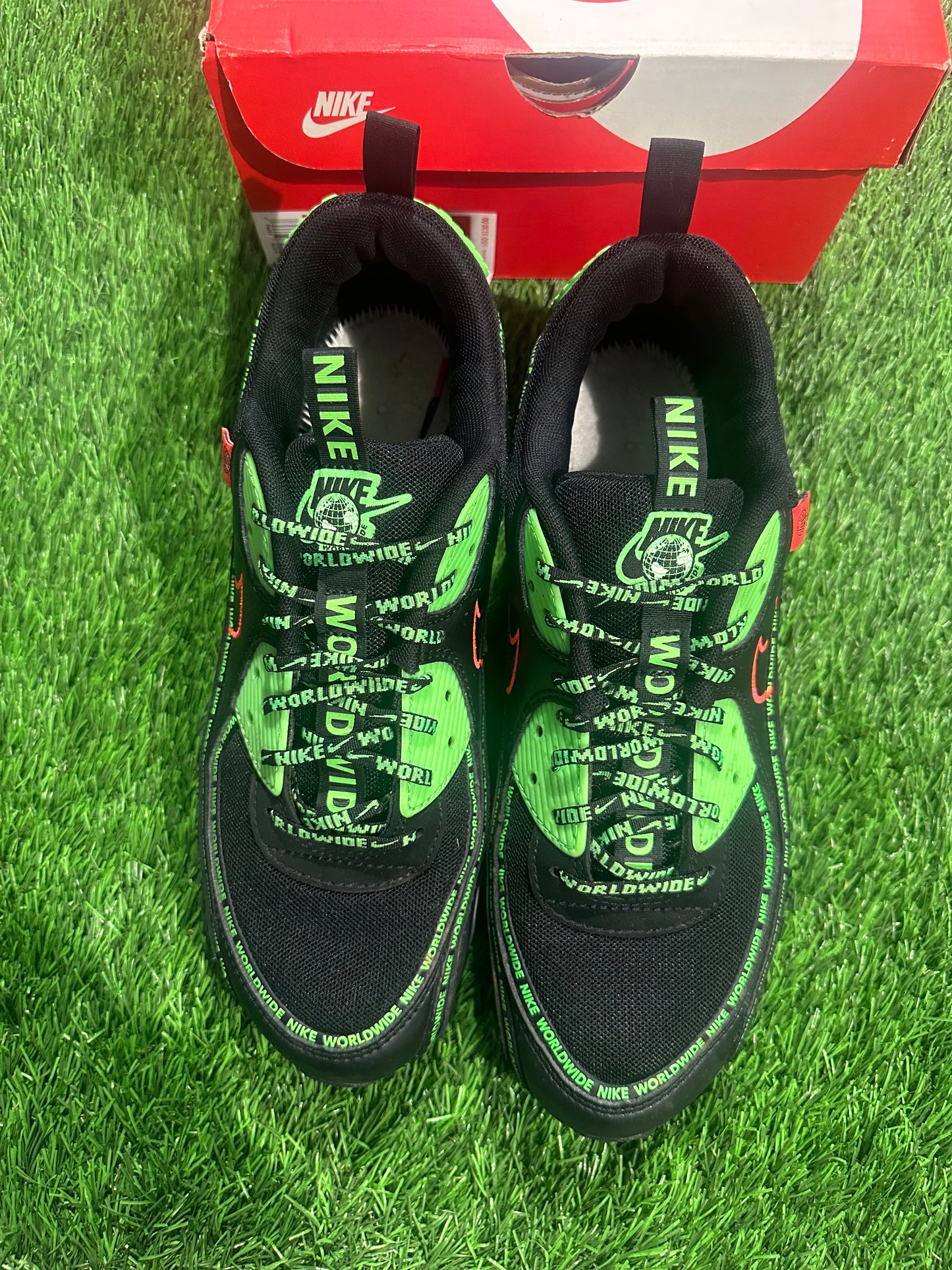 Air Max 90 Worldwide Pack Black SIZE 9.5M/11W
