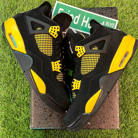 Air Jordan 4 Retro 'Thunder' 2023