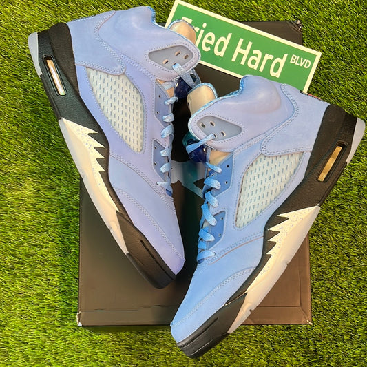 Air Jordan 5 Retro SE 'UNC'