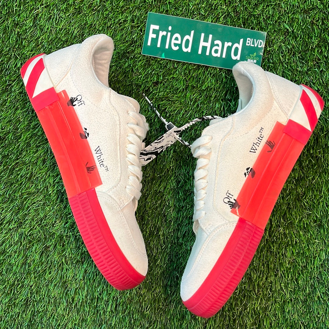 EXCLUSIVE Off-White Wmns Vulc Sneaker 'White Red'