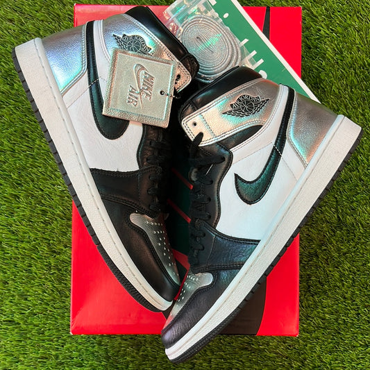 Wmns Air Jordan 1 Retro High OG 'Silver Toe'