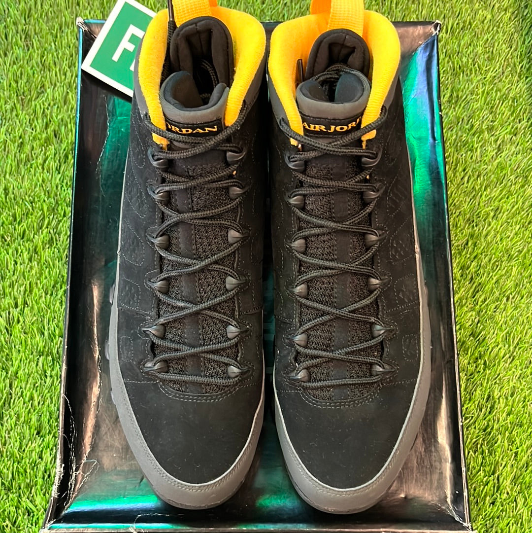 Air Jordan 9 Retro ‘Dark Charcoal University Gold’