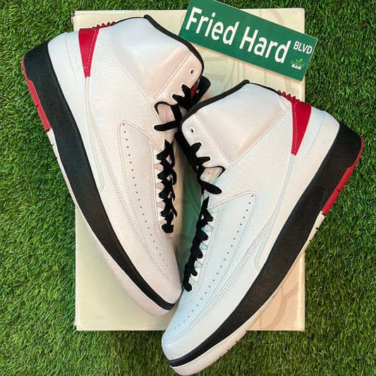 Air Jordan 2 Retro 'Chicago' 2022