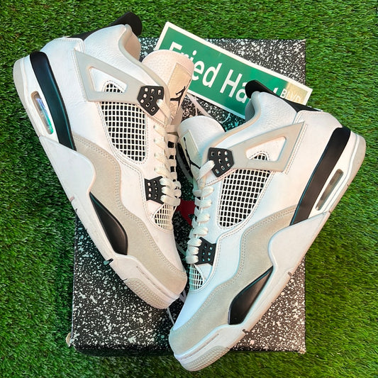 Air Jordan 4 Retro 'Military Black'