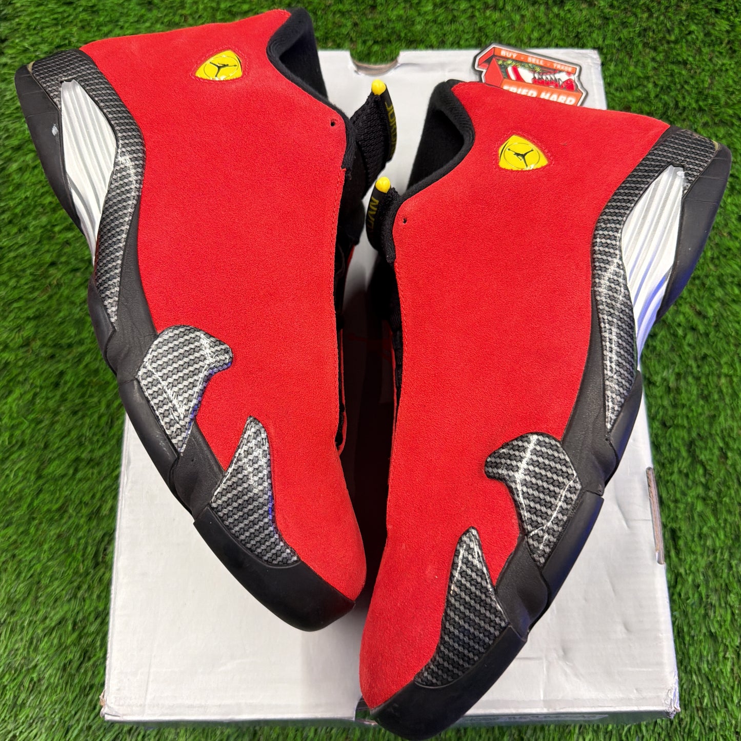 Air Jordan 14 Retro 'Ferrari' 2025