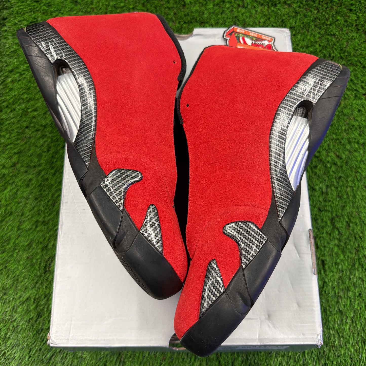 Air Jordan 14 Retro 'Ferrari' 2025