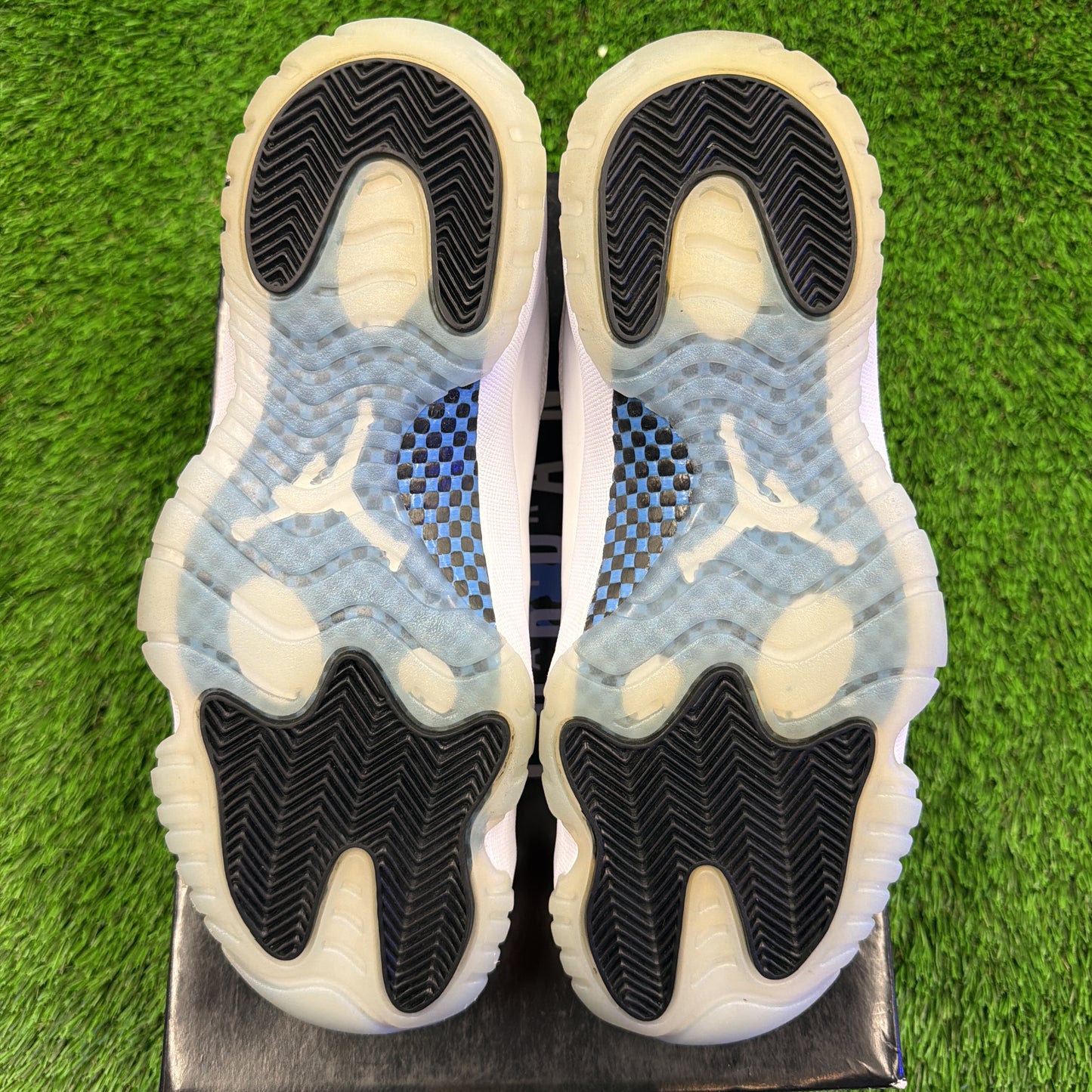 Air Jordan 11 Retro Low 'Legend Blue'