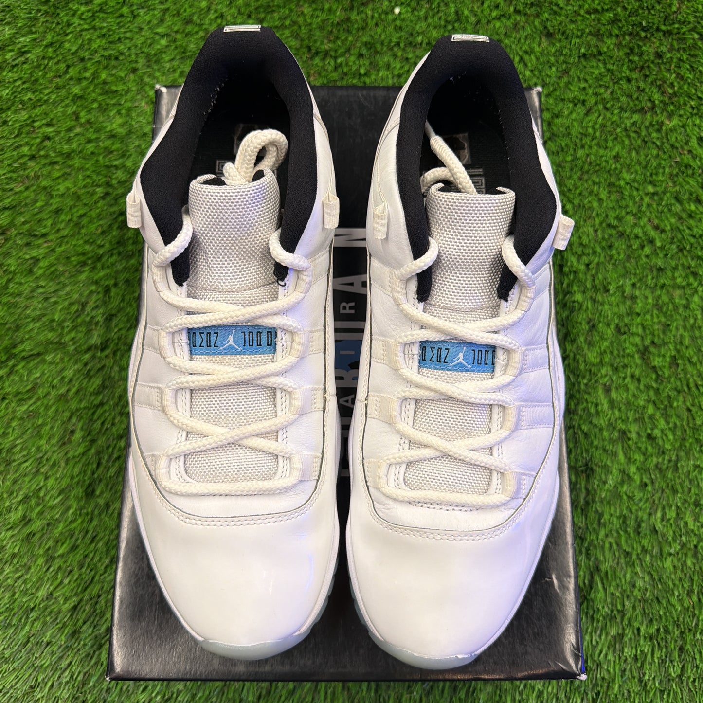 Air Jordan 11 Retro Low 'Legend Blue'